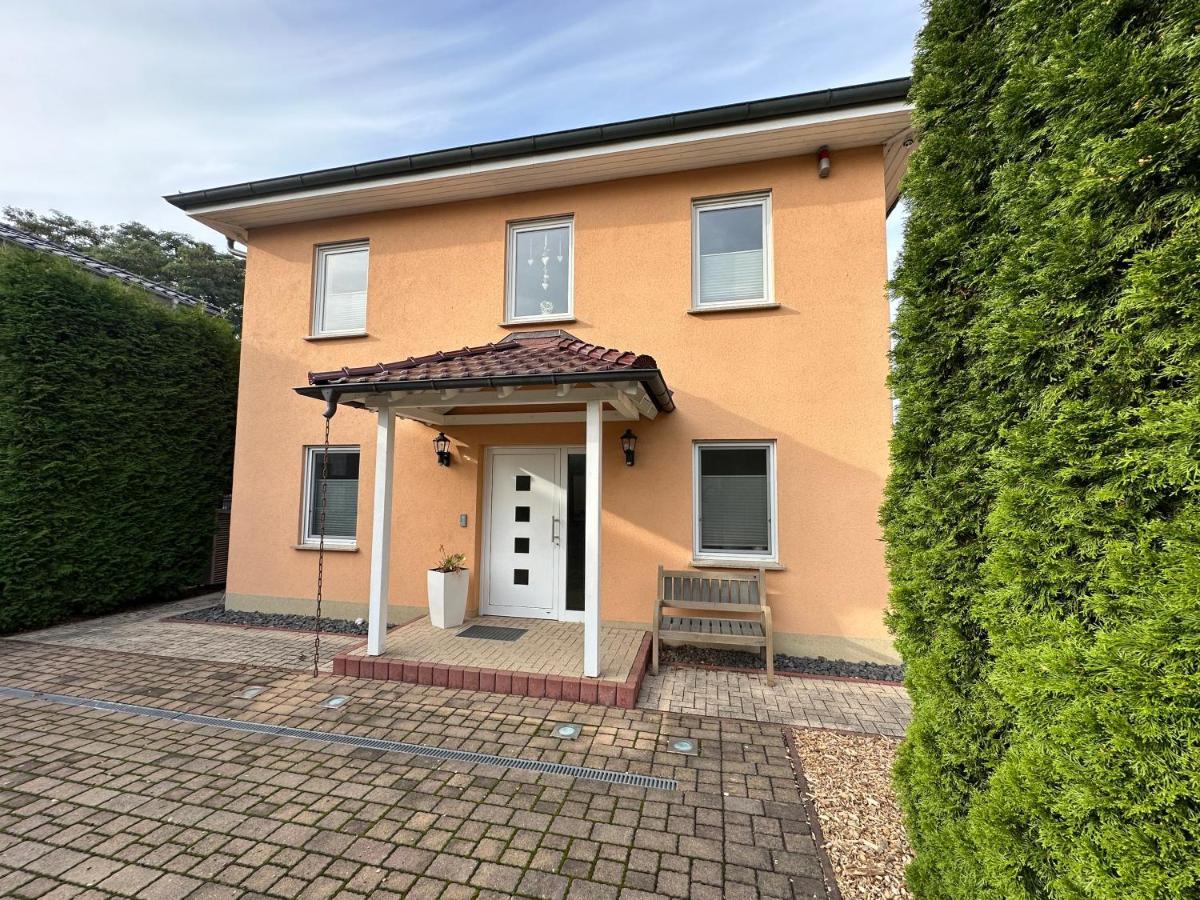 Leipziger Stadtvilla: Geräumig und Zentral mit Garten Exterior photo